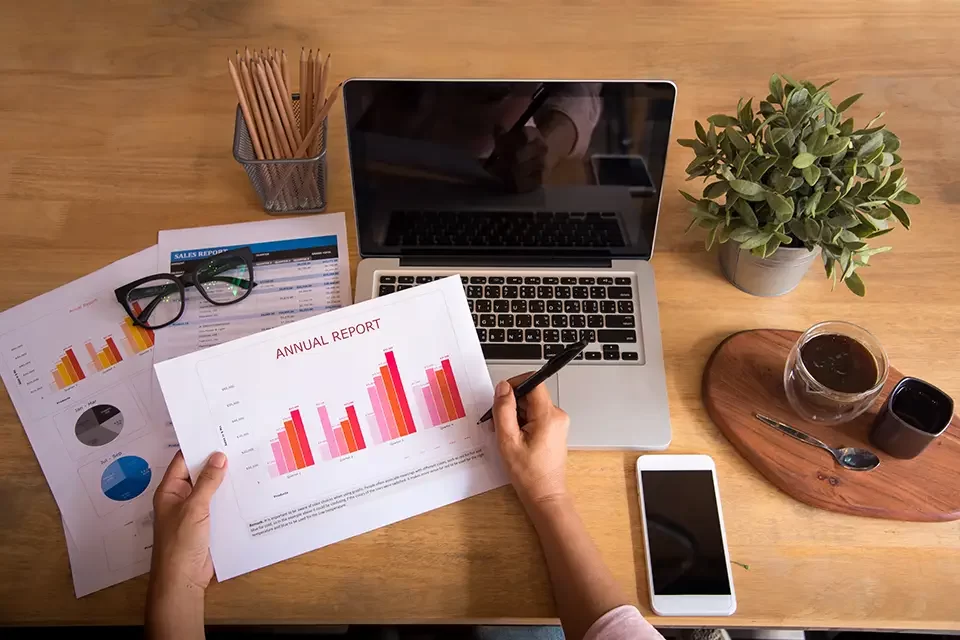 Making Sense of Data: Custom Dashboards in Marketing Analytics